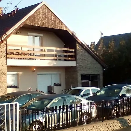Dianett Apartmanház Appartamento