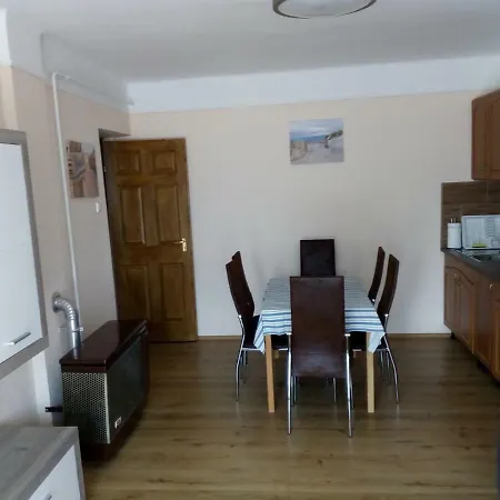 Dianett Apartmanház Appartamento